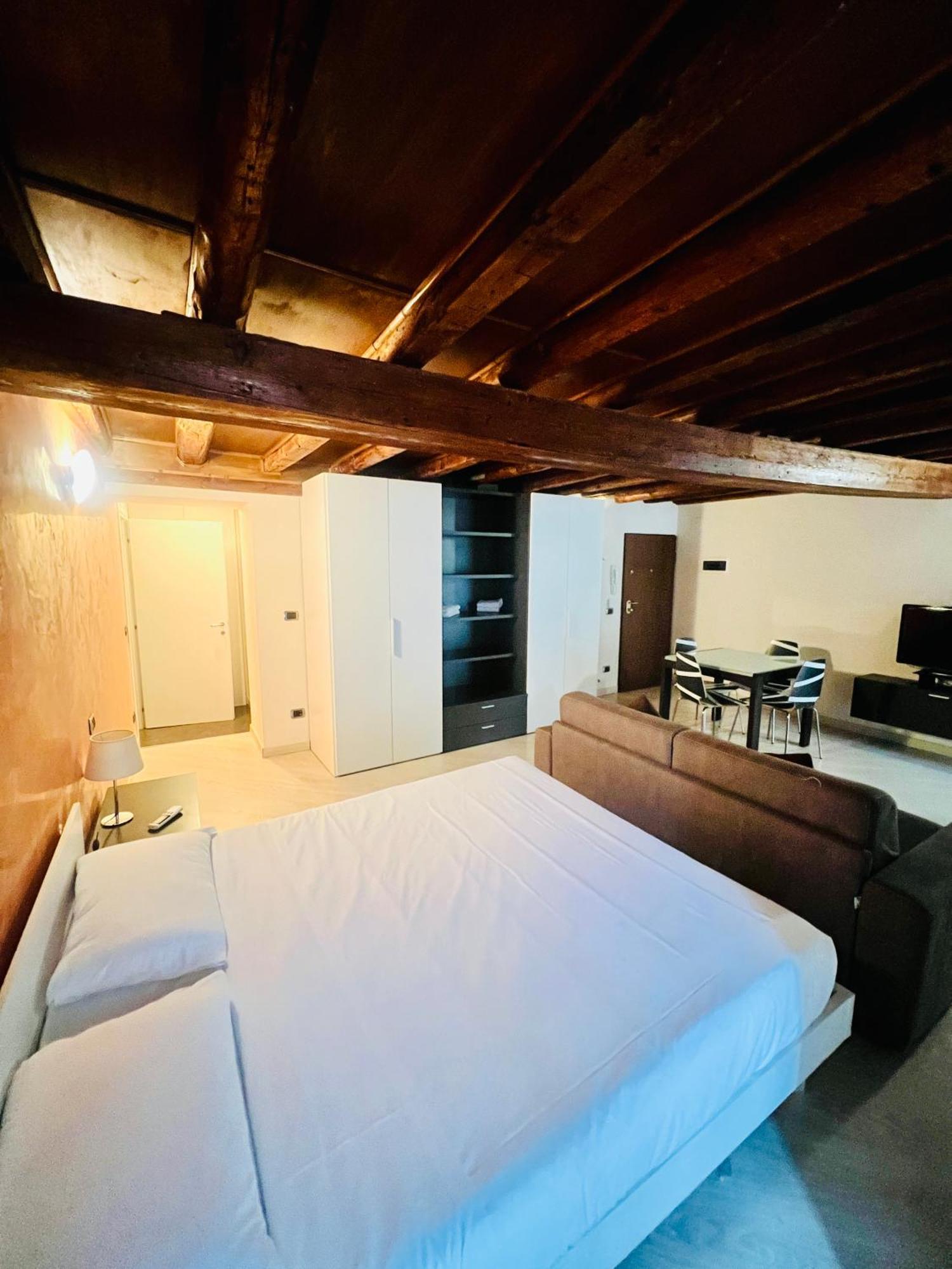 Room Verona Ai Duchi Exterior foto